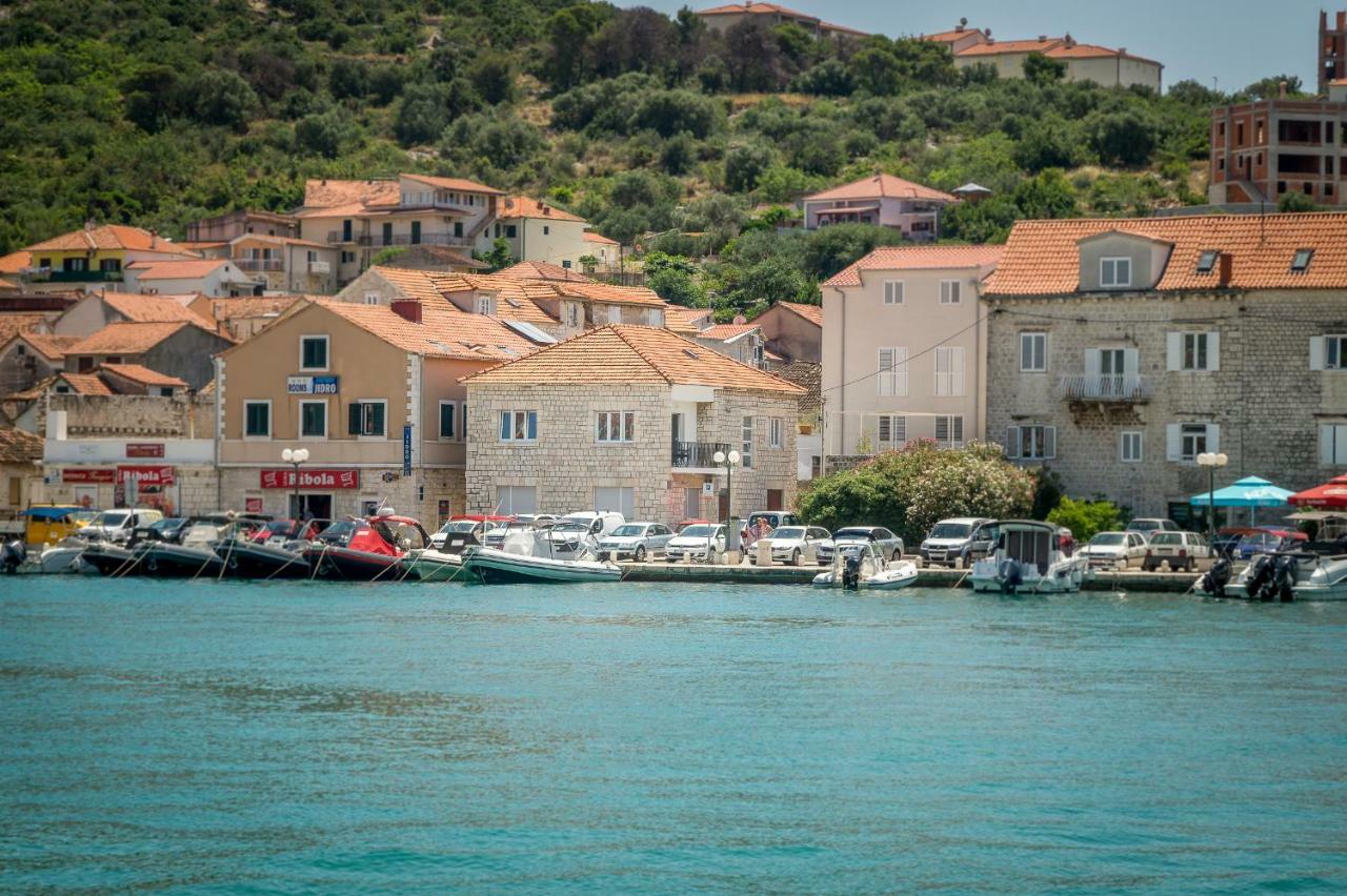 4 Elements Old Town Views Rooms Трогир Екстериор снимка